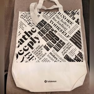 Lululemon reusable tote bag M size